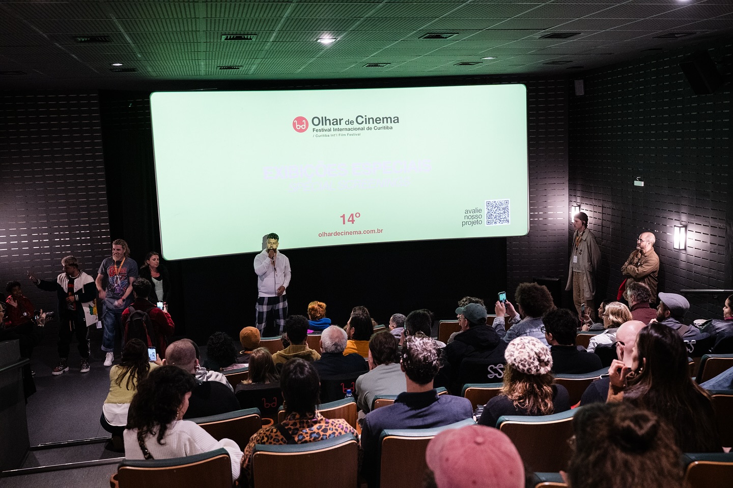 Dias de olhar o cinema