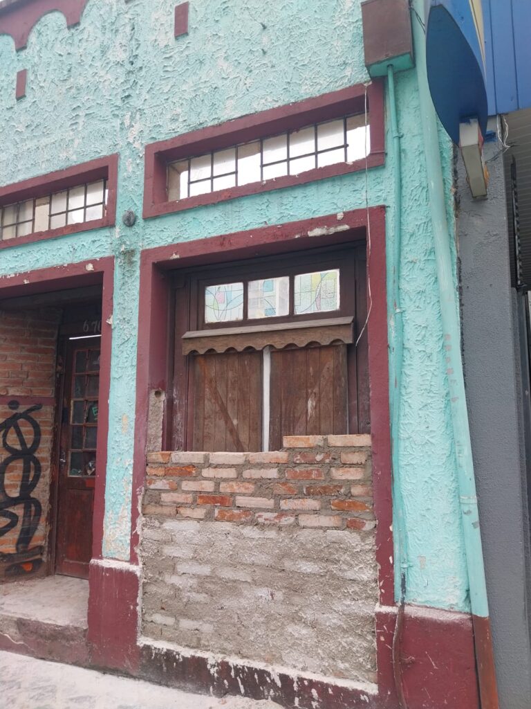 O Kapelle no chão e a boemia emparedada