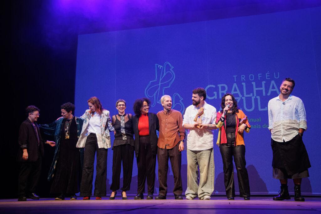 Troféu Gralha Azul premia destaques do teatro paranaense