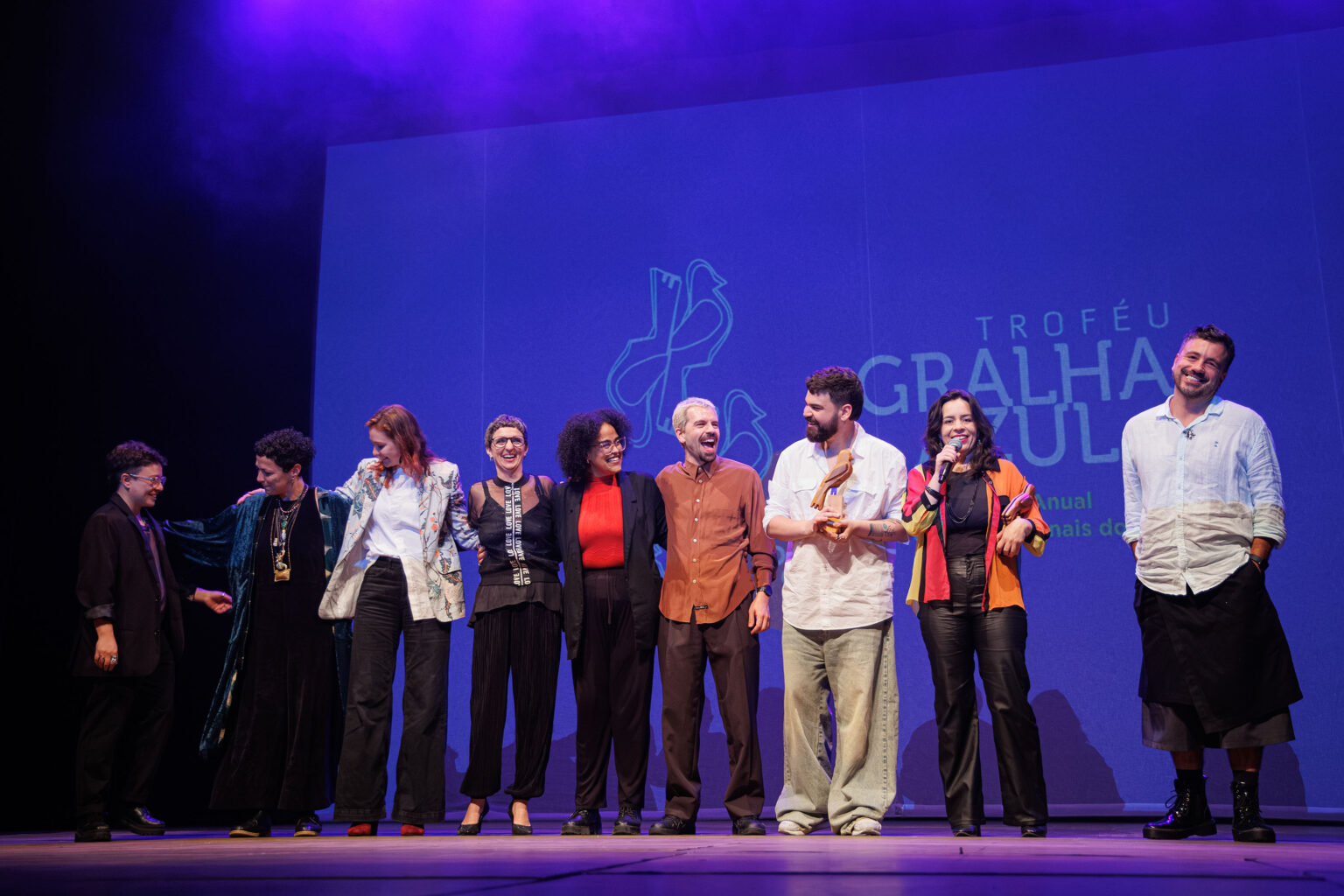 Troféu Gralha Azul premia destaques do teatro paranaense
